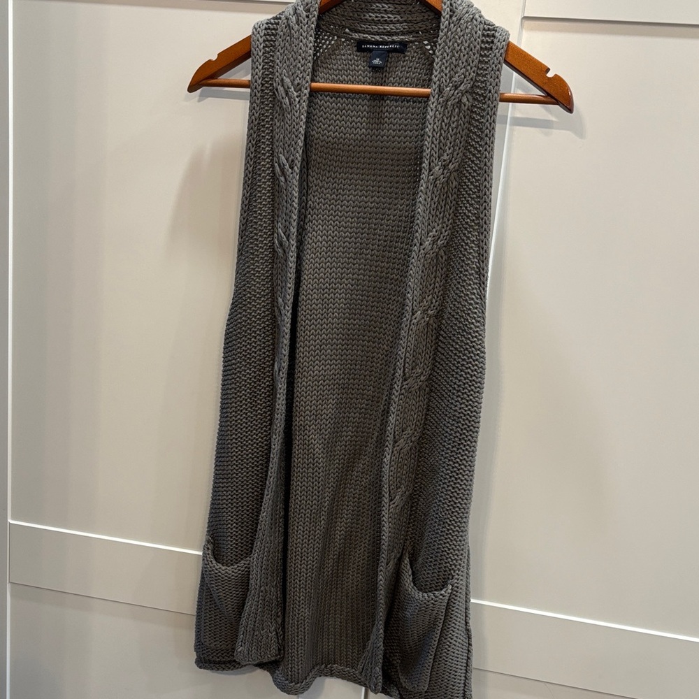 Banana Republic Gray Open-Front Cardigan Vest